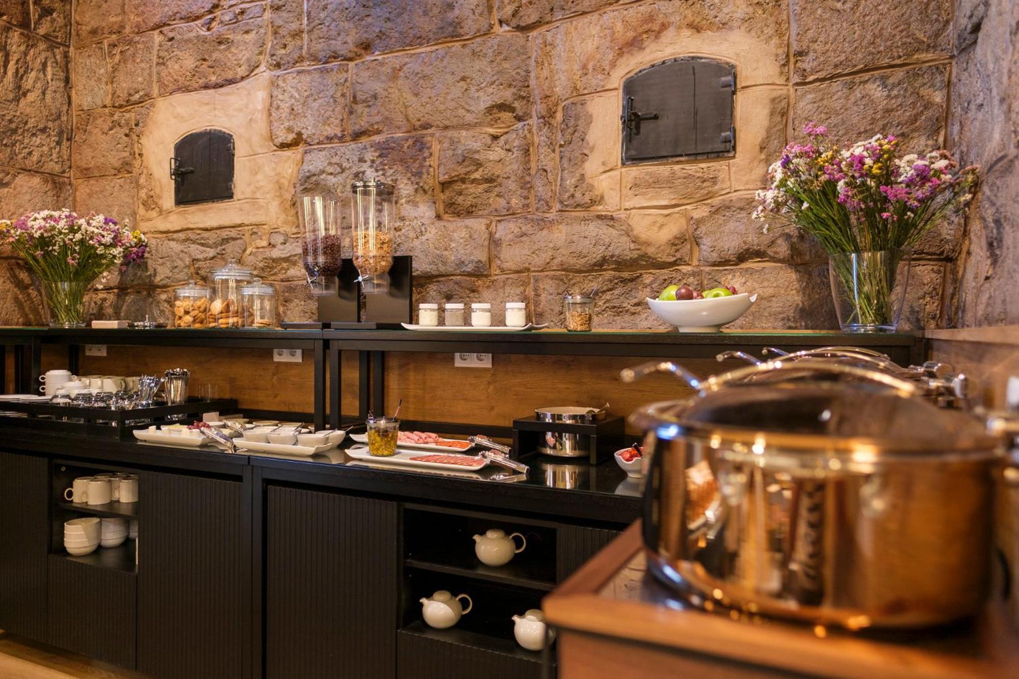 Angra do Heroísmo Azores Book Hotel מראה חיצוני תמונה